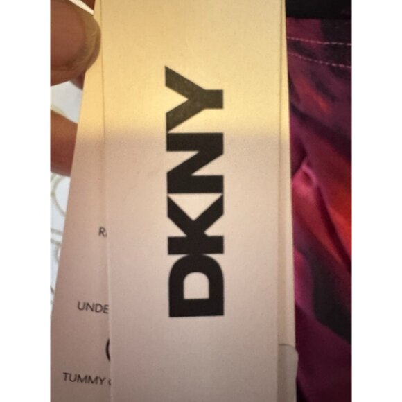 DKNY One-Piece Swimsuit Size Large Ruffle Pink Floral Tummy Control New 057 - Picture 6 of 8